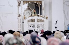 Tarawih Perdana, Bupati Sitti Husniah Talenrang Ajak Warga Perkuat Semangat Gowa Bersama