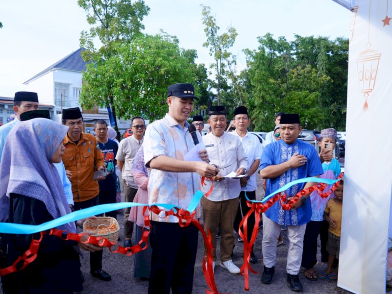 Pemkab Pangkep berkolaborasi dengan sektor perbankan menghadirkan Pasar Takjil Ramadan di pelataran Stadion Sepak Bola Andi Mappe, Pangkajene. @jejakfaktacom/Humas Pemda Pangkep