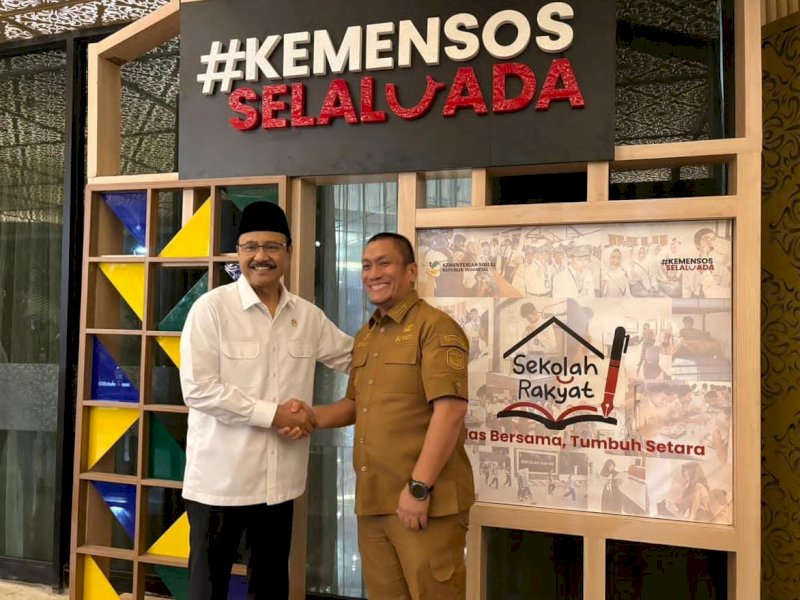 Bupati Luwu Timur, Irwan Bachri Syam, saat melakukan kunjungan resmi ke Kantor Kementerian Sosial Republik Indonesia, Jakarta Pusat, Senin (23/2/2026). @Jejakfakta/dok. Humas Pemkab Lutim