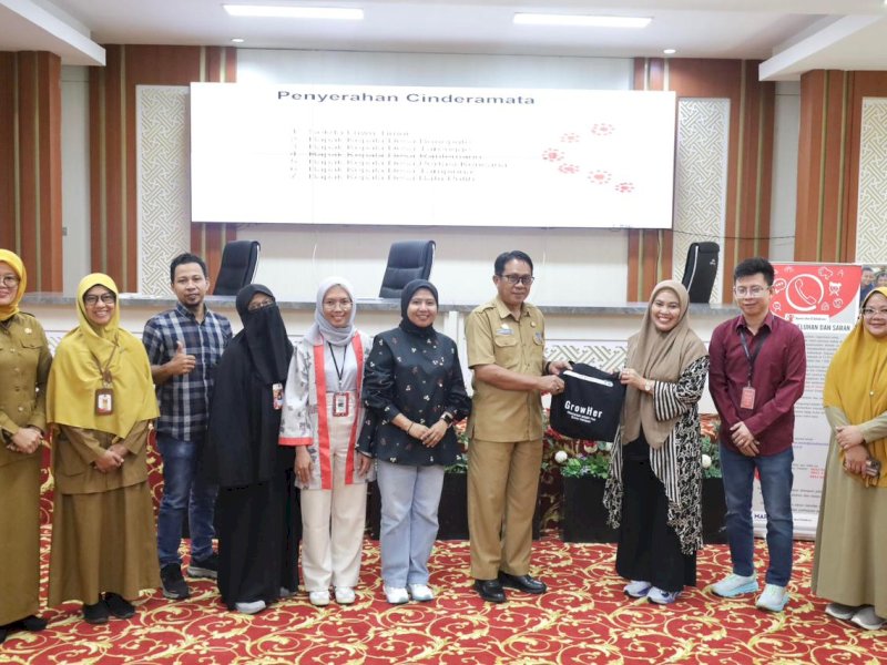 Pemerintah Kabupaten Luwu Timur yang diwakili Sekretaris Daerah, Dr. Ramadhan Pirade, bersama Save the Children Indonesia (StC) resmi menutup rangkaian Program Perlindungan Anak di Rantai Pasok Kakao dan Program GrowHer Kakao, di Aula Sasana Praja Kantor Bupati Luwu Timur, Selasa (24/02/2026). @Jejakfakta/dok. Istimewa