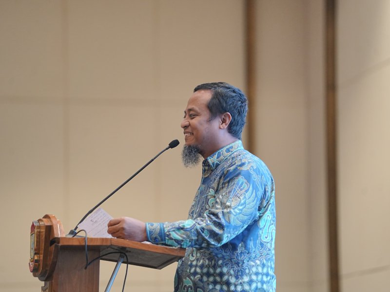 Gubernur Sulawesi Selatan, Andi Sudirman Sulaiman, saat memberikan sambutan pada Musrenbang RKPD Kota Makassar Tahun 2027 yang digelar oleh Bappeda Kota Makassar di Hotel Claro Makassar, Kamis (5/3/2026). @Jejakfakta/dok. Humas Pemkot Makassar