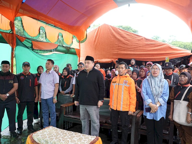 Wali Kota Makassar, Munafri Arifuddin, saat menghadiri Simulasi Bencana Dasar yang digelar Badan Penanggulangan Bencana Daerah (BPBD) Kota Makassar bersama Komunitas Kemakmuran Utara Makassar di Jalan Teuku Umar, Sabtu (7/3/2026). @Jejakfakta/dok. Humas Pemkot Makassar