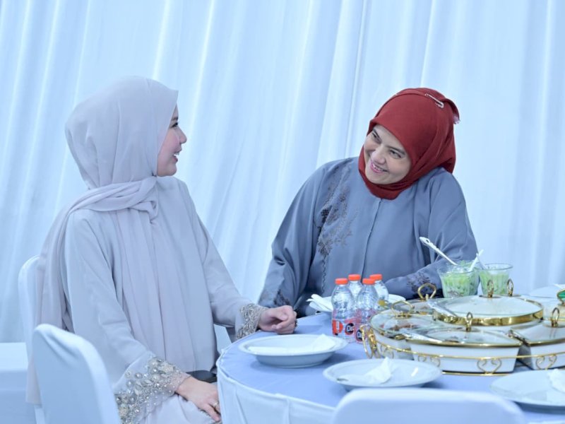 Ramadan Penuh Kebersamaan, Aliyah Mustika Ilham Hadiri Buka Puasa Bersama Tokoh Masyarakat di Makassar