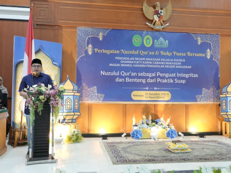 Wali Kota Makassar, Munafri Arifuddin menghadiri peringatan Nuzulul Quran yang dirangkaikan dengan buka puasa bersama keluarga besar Pengadilan Negeri Makassar Kelas IA Khusus, di kantor PN Makassar, Rabu (11/3/2026). @Jejakfakta/dok. Humas Pemkot Makassar