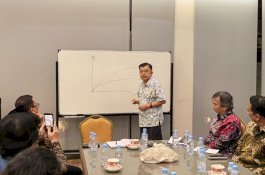 Jusuf Kalla Bahas Konflik Timur Tengah Bersama Mantan Dubes, Dampaknya ke Ekonomi Global dan Peran Diplomasi Indonesia