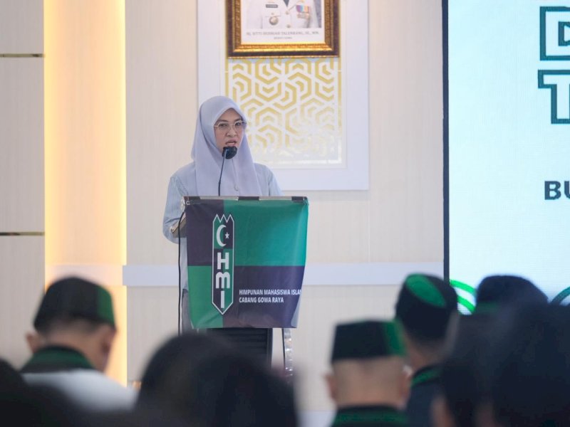 Bupati Gowa, Sitti Husniah Talenrang, saat menghadiri pelantikan pengurus HMI dan KOHATI Cabang Gowa Raya di Baruga Tinggimae, Rumah Jabatan Bupati Gowa, Sabtu (14/3/2026). @Jejakfakta/dok. Humas Pemkab Gowa