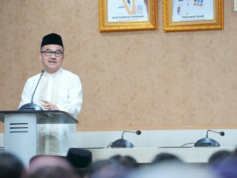 Sekretaris Daerah Provinsi Sulawesi Selatan, Jufri Rahman, saat menghadiri kegiatan buka puasa bersama jajaran PT Bank Sulselbar di di Gedung A Bank Sulselbar, Jalan Jenderal Sudirman, Makassar, Jumat (13/3/2026). @Jejakfakta/dok. Istimewa