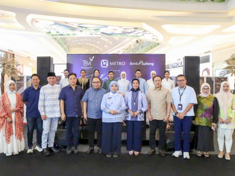 Wakil Wali Kota Makassar, Aliyah Mustika Ilham, menghadiri kegiatan Festive Raya Fashion Show 2026 yang digelar di Atrium Metro Trans Studio Mall Makassar, Jalan Metro Tanjung Bunga, Kota Makassar, Sabtu (14/3/2026). @Jejakfakta/dok. Istimewa