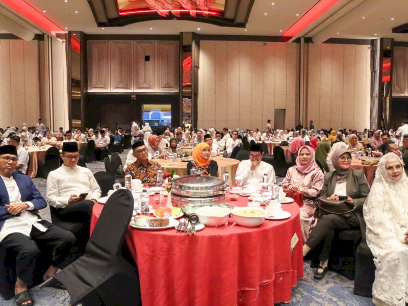 Wakil Wali Kota Makassar, Aliyah Mustika Ilham, menghadiri acara tasyakuran dan buka puasa bersama yang diselenggarakan oleh Haerani Rasyid, Senin (16/3/2026). @Jejakfakta/dok. Humas Pemkot Makassar