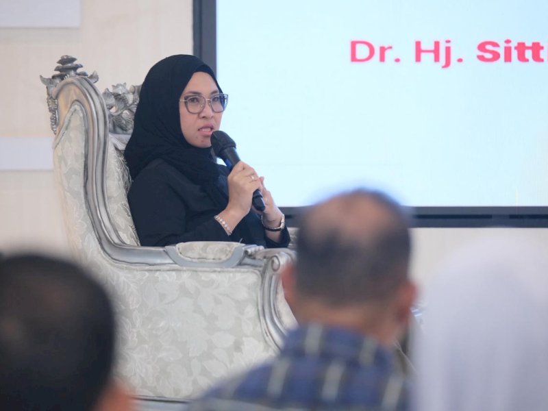 Bupati Gowa, Sitti Husniah Talenrang, saat menghadiri Focus Group Discussion (FGD) bertema &ldquo;Gowa Maju: Gerak Bersama Hapus Miskin Ekstrem&rdquo; yang digelar Pemkab Gowa bekerja sama dengan Ikatan Jurnalis Televisi Indonesia (IJTI) Sulawesi Selatan di Baruga Tinggimae, Rumah Jabatan Bupati Gowa, Rabu (18/3/2026). @Jejakfakta/dok. Istimewa