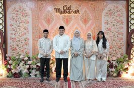 Wali Kota Munafri Bersama Ketua TP PKK Sambut Warga Bersilaturahmi di Rujab