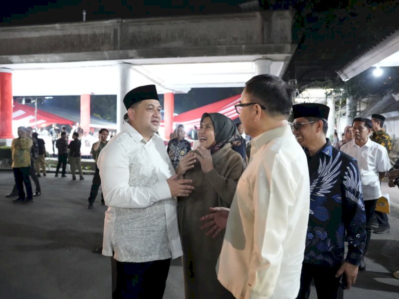 Wali Kota Makassar, Munafri Arifuddin, bersama Wakil Wali Kota Makassar, Aliyah Mustika Ilham, menghadiri acara Silaturahmi dan Penyerahan Apresiasi Pemerintah Provinsi Sulawesi Selatan (Sulsel) yang berlangsung di Rumah Jabatan Gubernur Sulsel, Minggu (29/03/2026) malam. @Jejakfakta/dok. Humas Pemkot Makassar