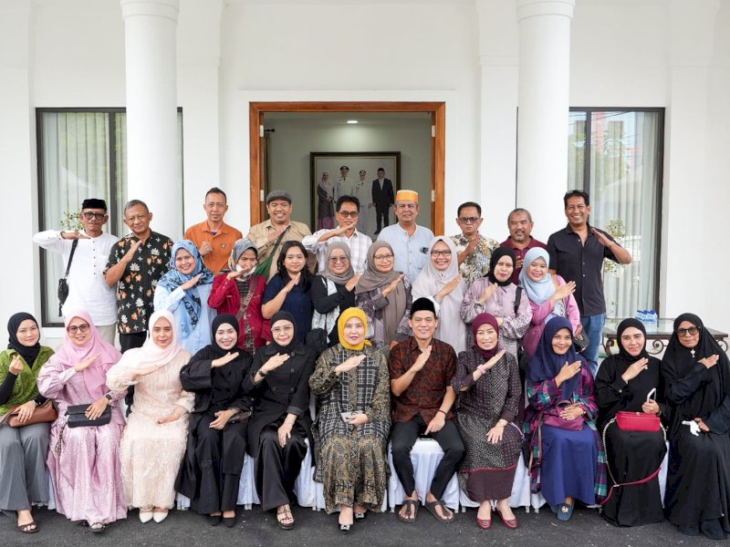 Wakil Wali Kota Makassar, Aliyah Mustika Ilham, menggelar kegiatan halal bihalal bersama pengurus ASITA Sulawesi Selatan di Rumah Jabatan Wakil Wali Kota Makassar, Sabtu (4/4/2026). @Jejakfakta/dok. Humas Pemkot Makassar