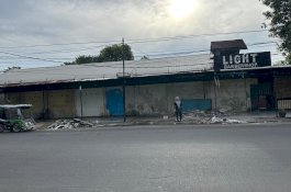 Dari Kesadaran ke Perubahan, Puluhan PKL Mariso Bongkar Lapak Secara Mandiri