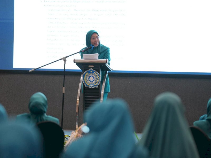 Ketua Tim Penggerak PKK Kota Makassar, Melinda Aksa, saat membuka Rapat Kerja Daerah (Rakerda) TP PKK Kota Makassar Tahun Anggaran 2026 di Hotel Novotel Makassar, Rabu (8/4/2026). @Jejakfakta/dok. Humas Pemkot Makassar