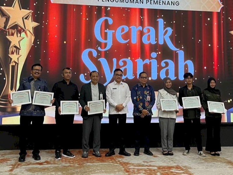 Bank Sulselbar mendapat dua penghargaan bergengsi dalam ajang Gerakan Nasional Literasi dan Inklusi Keuangan Syariah (Gerak Syariah) 2026 yang digelar oleh Otoritas Jasa Keuangan (OJK) Sulawesi Selatan dan Sulawesi Barat, Kamis (9/4/2026). @Jejakfakta/Istimewa