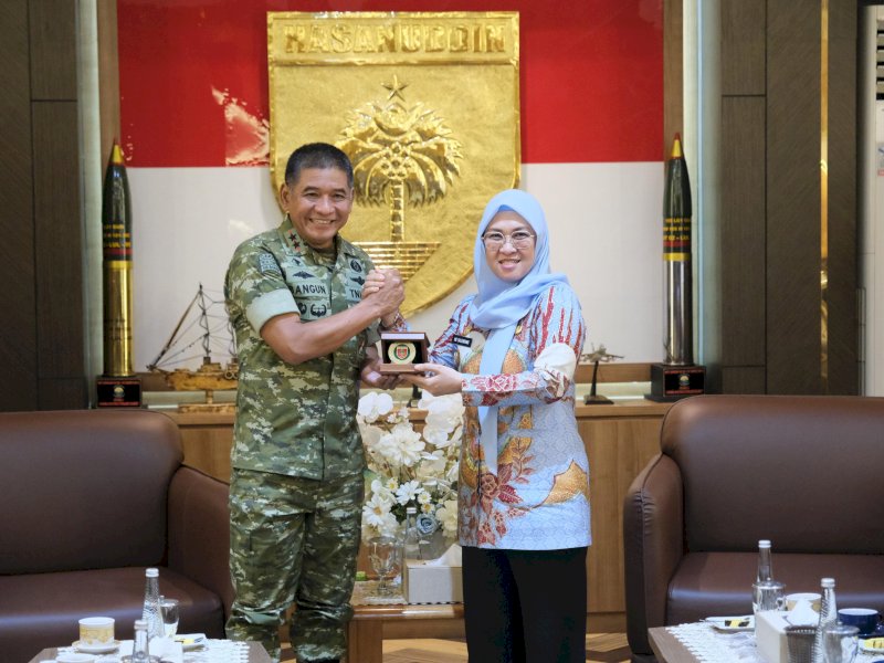 Bupati Gowa, Sitti Husniah Talenrang, saat bertemu Pangdam XIV/Hasanuddin, Bangun Nawoko di Makodam XIV/Hasanuddin, Jumat (10/4/2026). @Jejakfakta/dok. Humas Pemkab Gowa