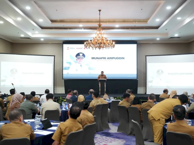 Wali Kota Makassar, Munafri Arifuddin, saat membuka kegiatan penguatan implementasi SAKIP Kota Makassar di Hotel Arya Duta Makassar, Selasa (14/4/2025). @Jejakfakta/dok. Humas Pemkot Makassar