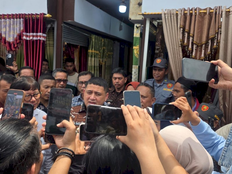 Wali Kota Makassar, Munafri Arifuddin, saat memberikan keterangan pers, Minggu (12/4/2026). @Jejakfakta/dok. Istimewa