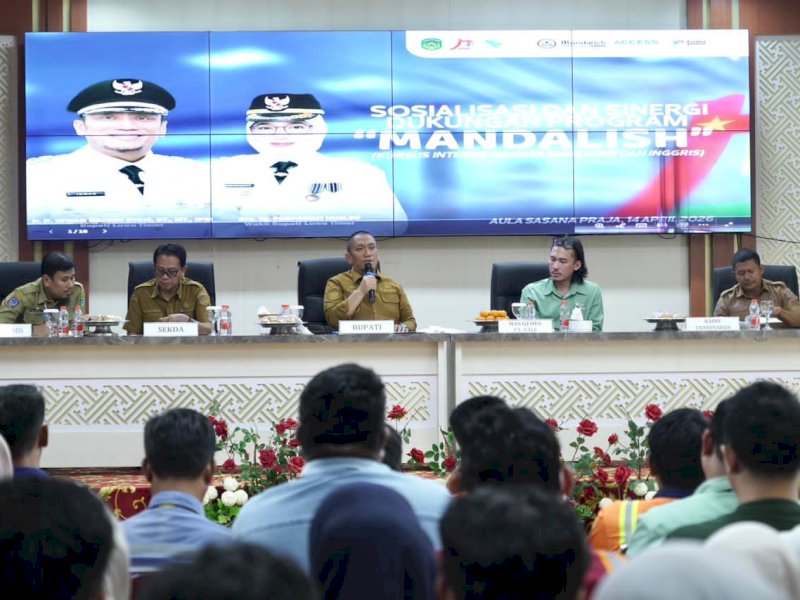 Bupati Luwu Timur, Irwan Bachri Syam, saat menghadiri Sosialisasi dan Sinergi Dukungan Program MANDALISH di Aula Sasana Praja, Kantor Bupati Luwu Timur, Selasa (14/04/2026). @Jejakfakta/dok. Humas Pemkab Lutim