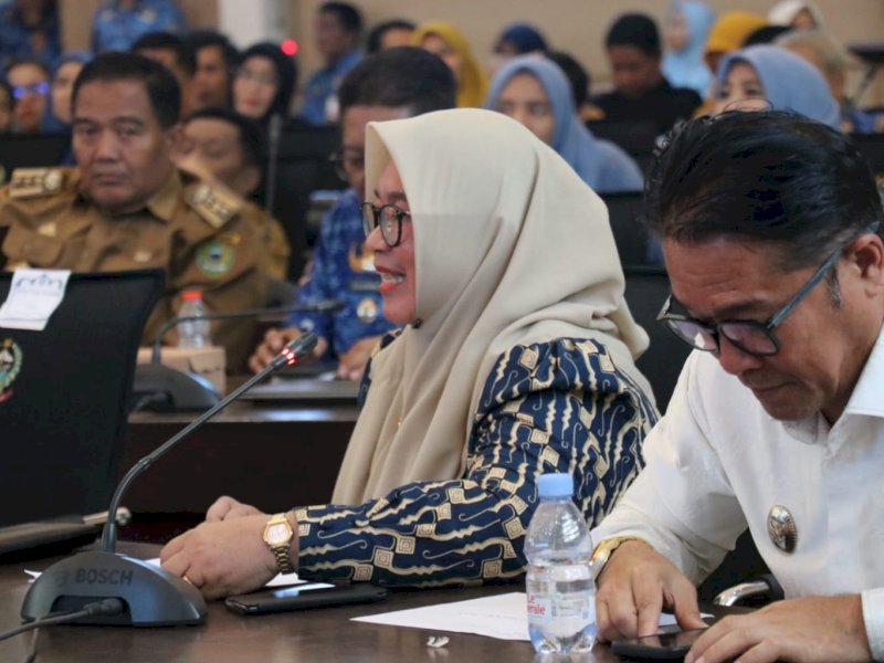Wakil Bupati Luwu Timur, Hj. Puspawati Husler, menghadiri Musyawarah Perencanaan Pembangunan (Musrenbang) Tematik Penyusunan Rencana Penanggulangan Kemiskinan Provinsi Sulawesi Selatan Tahun 2027 di Kantor Gubernur Sulsel, Senin (20/04/2026). @Jejakfakta/dok. Humas Pemkab Lutim