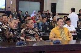 Bupati Irwan Teken Komitmen Pengolahan Sampah, Dorong Warga Jadi Garda Terdepan Kebersihan Luwu Timur