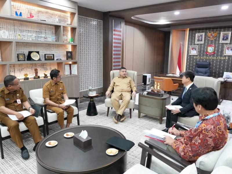 Konsulat Jenderal Jepang di Makassar, Ohashi Koichi, yang diterima langsung Wali Kota Makassar, Munafri Arifuddin, di Balai Kota Makassar, Selasa (28/4/2026). @Jejakfakta.com/dok. Humas Pemkot Makassar