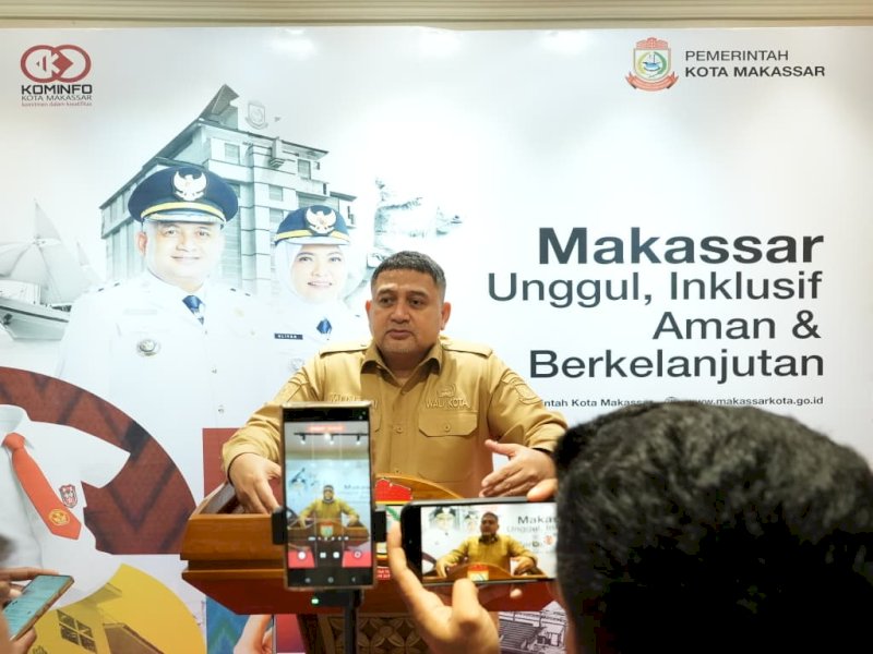 Wali Kota Makassar, Munafri Arifuddin, saat memberikan keterangan pers di Media Center Balai Kota Makassar, Selasa (28/4/2026). @Jejakfakta/dok. Humas Pemkot Makassar
