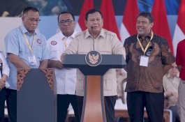 Presiden Prabowo Pimpin Peringatan May Day di Monas, Tegaskan Perlindungan untuk Ojol: "Setoran Harus Di Bawah 10 Persen!"