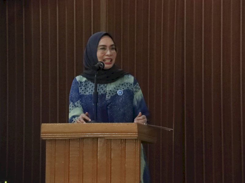 Ketua TP-PKK Kabupaten Luwu Timur, Ani Nurbani, saat menghadiri Sosialisasi Perumahan Sehat dan Layak Huni yang digelar TP-PKK Kabupaten Luwu Timur melalui Pokja III bekerja sama dengan Dinas Kesehatan serta Dinas Perumahan, Kawasan Permukiman dan Pertanahan (Perkimtan) Luwu Timur di Aula Hotel Sikumbang, Sabtu (18/4/2026). @Jejakfakta/Istimewa
