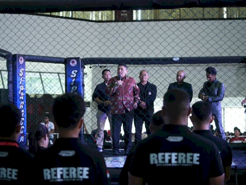 Wali Kota Makassar, Munafri Arifuddin, saat membuka secara resmi Sipakracca Sulawesi Fight Event Season 1 yang digelar Indonesia Beladiri Campuran Amatir (IBCA) MMA Sulawesi Selatan, Sabtu (9/5/2026). @Jejakfakta/dok. Humas Pemkot Makassar