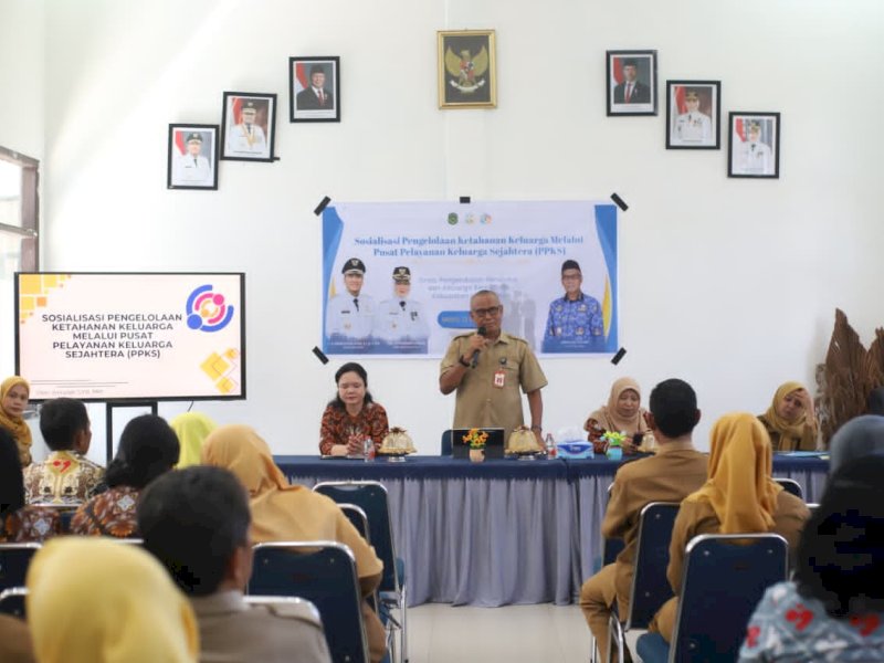 Sosialisasi Pengelolaan Ketahanan Keluarga melalui Pusat Pelayanan Keluarga Sejahtera (PPKS), yang melibatkan seluruh Penyuluh Keluarga Berencana (PKB) se-Kabupaten Luwu Timur, di Aula Kantor Dinas PPKB, Selasa (12/5/2026). @Jejakfakta/dok. Humas Pemkab Lutim