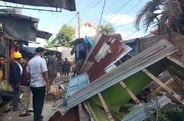 35 Tahun Menetap di Fasum, 16 Lapak PKL Pasar Cidu Ditertibkan Demi Akses Puskesmas di Ujung Tanah