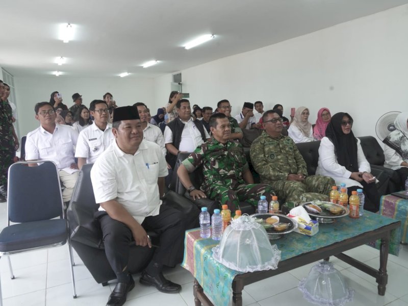 Wakil Bupati Luwu Timur, Hj. Puspawati Husler saat menghadiri peresmian operasionalisasi 1.061 Koperasi Desa/Kelurahan Merah Putih secara virtual di Desa Baruga, Kecamatan Towuti, Sabtu (16/05/2026). @Jejakfakta/dok. Humas Pemkab Lutim