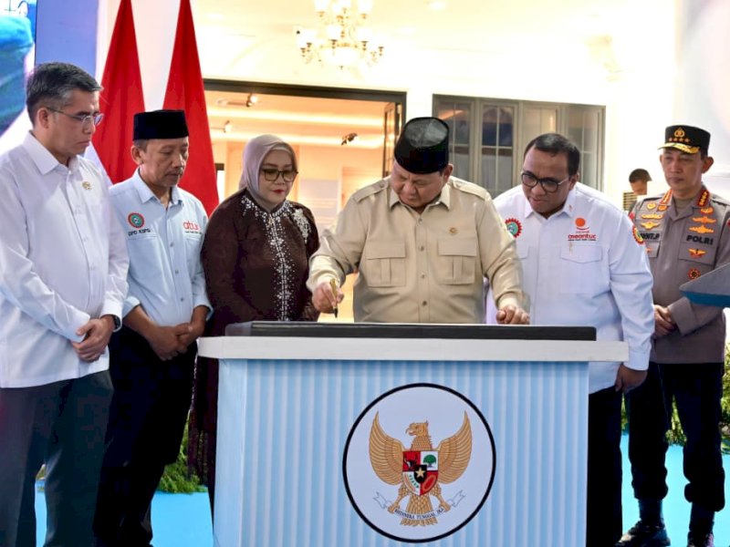 Prabowo Subianto meresmikan Museum Ibu Marsinah dan Rumah Singgah di Nganjuk, Jawa Timur, Sabtu (16/5/2026). @jejakfaktacom/Humas Kemnaker