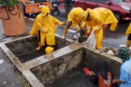 Satgas Drainase Bergerak Cepat, Genangan di Titik Viral Pettarani Berhasil Surut