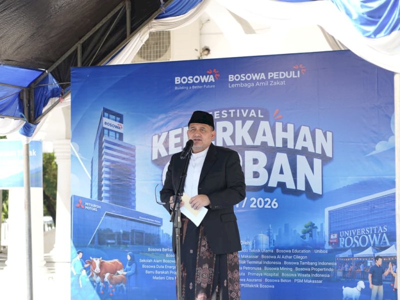 Wali Kota Makassar, Munafri Arifuddin, saat pembukaan Festival Keberkahan Kurban 1447 Hijriah/2026 yang digelar Bosowa Peduli di halaman Masjid Agung 45, Rabu (27/5/2026). @Jejakfakta/dok. Humas Pemkot Makassar