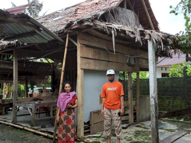 Kondisi rumah milik Jusmani (36), warga Desa Lambarese, Kecamatan Burau, Kabupaten Luwu Timur, yang didaftarkan mendapat bantuan Program Rumah Tidak Layak Huni (RTLH). @Jejakfakta/dok. Humas Pemkab Lutim