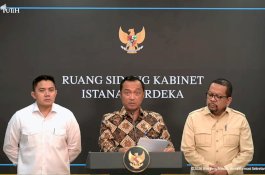 Presiden Prabowo Copot Tiga Pejabat Badan Gizi Nasional, Mensesneg: Banyak Catatan Kedisiplinan