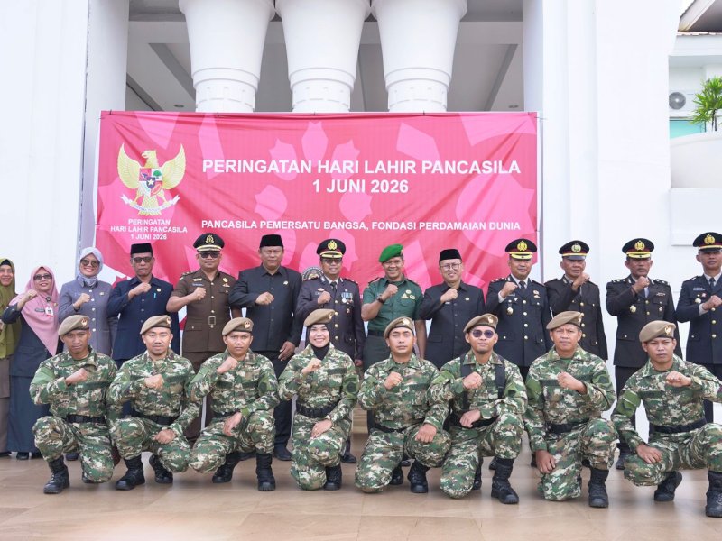 Pemerintah Kabupaten Luwu Timur menggelar Upacara Hari Lahir Pancasila di halaman Kantor Bupati Lutim, Malili, Selasa (2/6/2026). @Jejakfakta/dok. Humas Pemkab Lutim