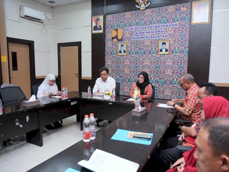 Bupati Gowa, Sitti Husniah Talenrang, turun langsung mengawal usulan pembangunan jalan dengan mengunjungi Balai Besar Pelaksanaan Jalan Nasional (BBPJN) Sulawesi Selatan di Biringkanaya, Makassar, Kamis (4/6/2026). @Jejakfakta/dok. Humas Pemkab Gowa