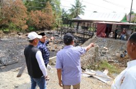 Tiga Rumah Terbakar di Angkona, Bupati Irwan Instruksikan Bantuan Segera Cair