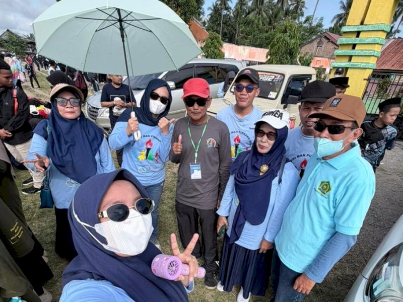 Pekan Olahraga dan Seni (Porseni) antar-madrasah tingkat Kabupaten Pinrang resmi dibuka di Lapangan Teppo, Senin (8/6/2026). @Jejakfakta/dok. Istimewa