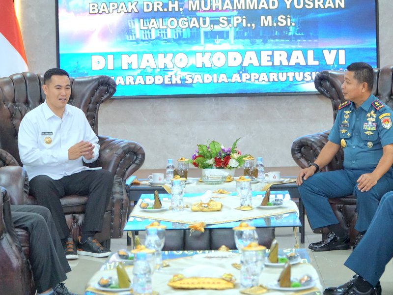 Bupati Pangkep Muhammad Yusran Lalogau, silaturahmi ke Pangkalan Utama TNI Angkatan Laut (Lantamal) VI Makassar, Rabu (10/6/2026). @jejakfaktacom/Humas Pemda Pangkep