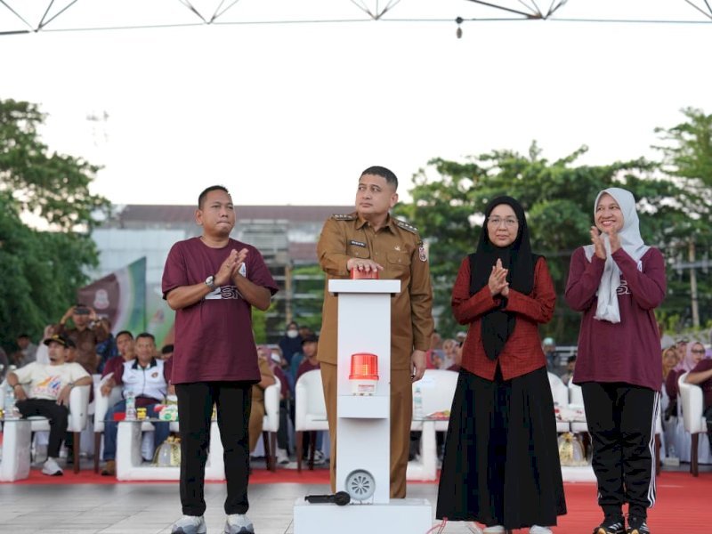 Wali Kota Makassar, Munafri Arifuddin, saat menghadiri pembukaan ajang olahraga pelajar tahunan yang digelar Dinas Pendidikan Kota Makassar di Lapangan Karebosi, Selasa sore (9/6/2026). @Jejakfakta/dok. Humas Pemkot Makassar