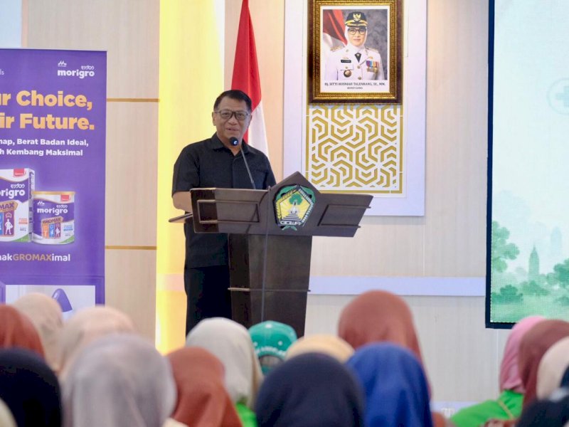 Sekretaris Daerah (Sekda) Kabupaten Gowa, Andy Azis, saat membuka Seminar Hari Ulang Tahun (HUT) ke-72 IDAI bertema "Optimalisasi Perkembangan Otak dan Tatalaksana Penyakit Infeksi pada Anak" di Baruga Tinggimae Rumah Jabatan Bupati Gowa, Sabtu (13/6/2026). @Jejakfakta/dok. Humas Pemkab Gowa