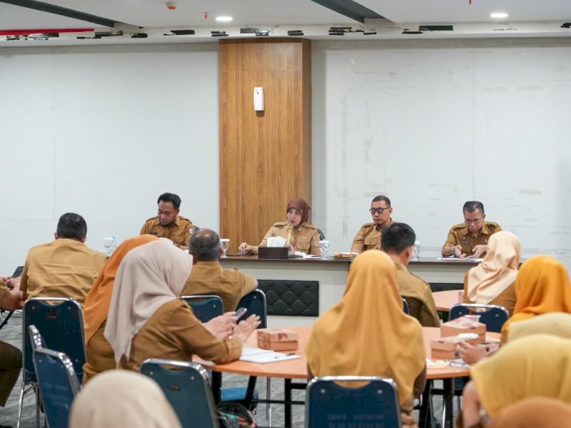 Wakil Wali Kota Makassar, Aliyah Mustika Ilham saat membuka kegiatan Persiapan Penjaringan Desa dan Kelurahan Berprestasi Tingkat Provinsi Sulawesi Selatan (Lomba Kelurahan) Tahun 2026 di Ballroom Makassar Government Center (MGC), Jalan Slamet Riyadi, Makassar, Senin (15/6/2026). @Jejakfakta/dok. Humas Pemkot Makassar