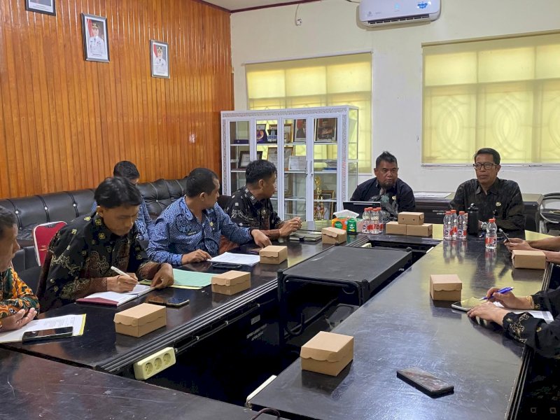 Rapat koordinasi lintas instansi yang digelar BPBD bersama sejumlah OPD terkait di ruang rapat BPBD Luwu Timur, Kamis (07/05/2026). @Jejakfakta/dok. Istimewa