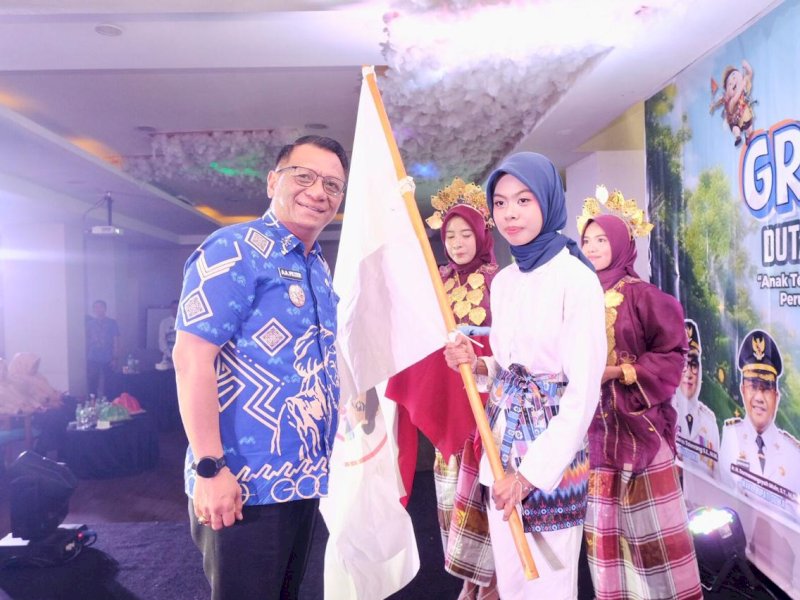 Sekretaris Daerah Kabupaten Gowa, Andy Azis, saat pengukuhan Forum Anak Kabupaten Gowa (FAHASTA) beserta forum anak tingkat kecamatan, di Makassar, Jumat (19/6/2026). @Jejakfakta/dok. Humas Pemkab Gowa