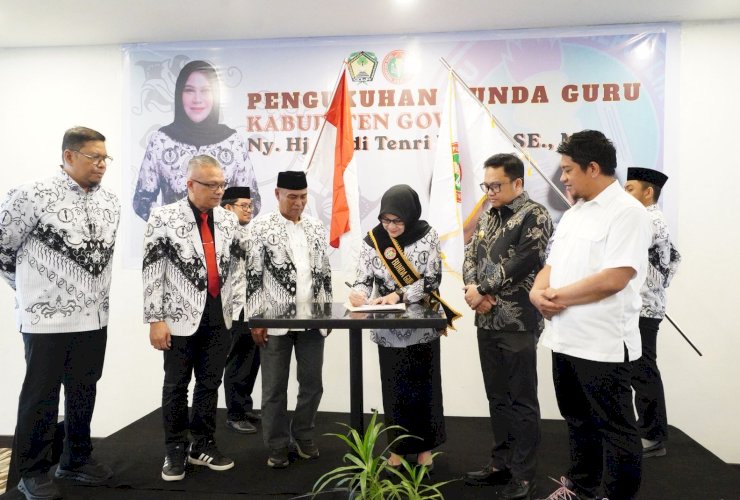 Pengukuhan Pertama di Sulsel, Wakil Bupati Gowa Siap Bersinergi dengan Bunda Guru Majukan Pendidikan